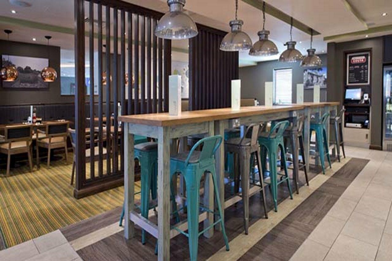 Premier Inn Addlestone Exterior photo