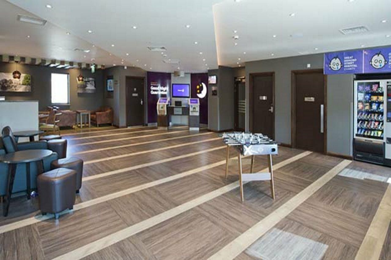 Premier Inn Addlestone Exterior photo